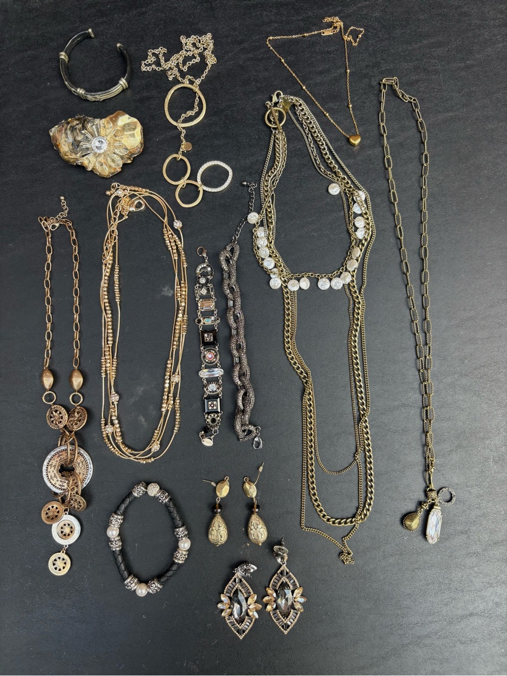 Collection of mixed Gold & Silver Tone Women’s Jewelry